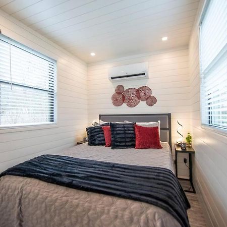 The Merlot House-Container Home 12 Min To Magnolia Bellmead Exteriér fotografie