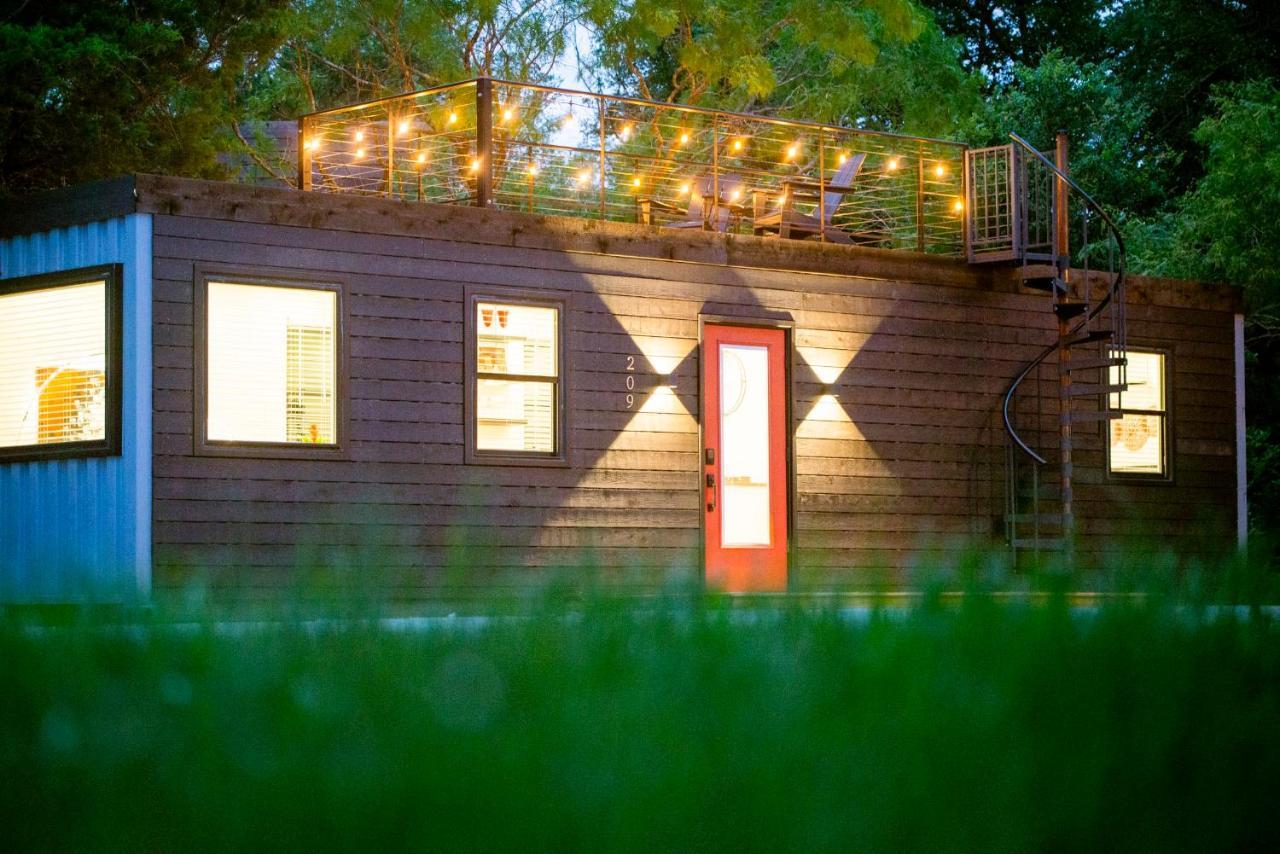The Merlot House-Container Home 12 Min To Magnolia Bellmead Exteriér fotografie