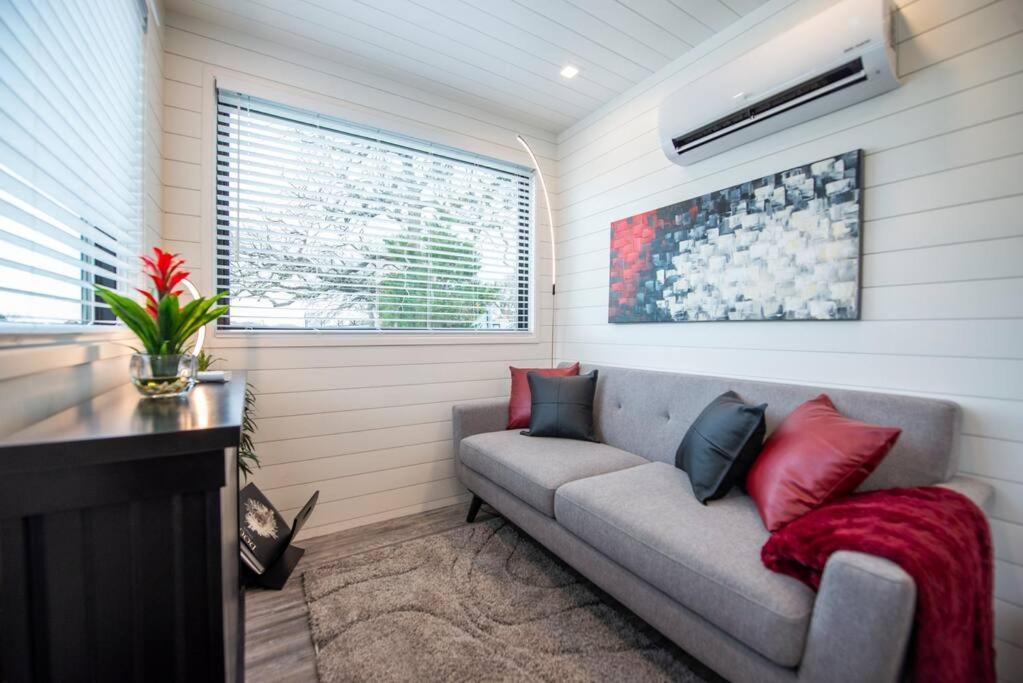 The Merlot House-Container Home 12 Min To Magnolia Bellmead Exteriér fotografie